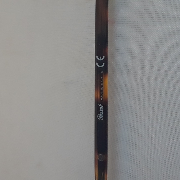 PERSOL UNISEX SUNGLASSES. - Picture 5 of 7